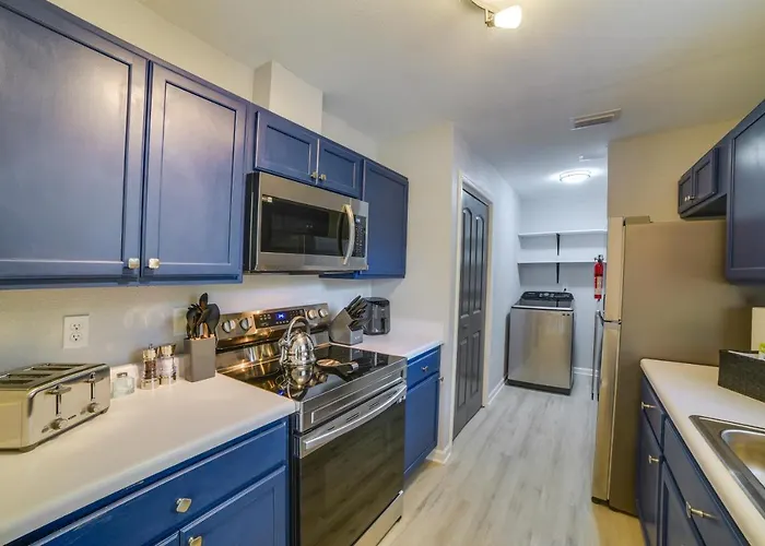 4 Mi To Dtwn! W/ Private Deck * Tallahassee